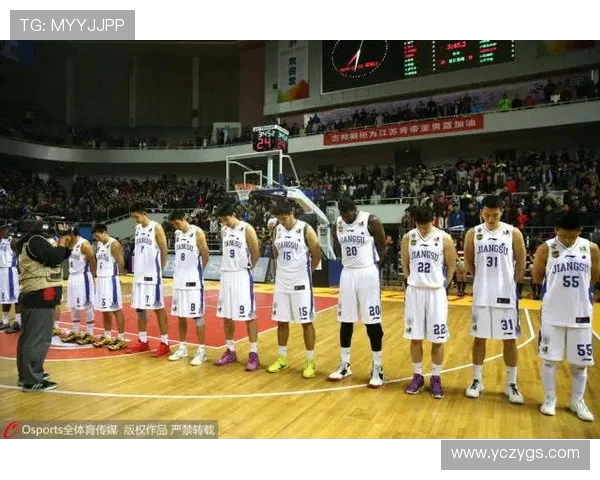 南京飞盘队默契配合揭秘：团队协作如何助力比赛胜利